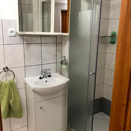 Tradicni Cesky Dum S Loznicemi V Podkrovi Appartement *