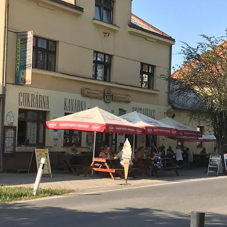 Apartmán Tradiční český Dům S Ložnicemi V Podkroví