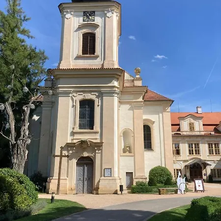Tradicni Cesky Dum S Loznicemi V Podkrovi Appartement *