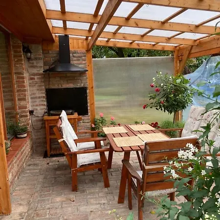 Tradiční český Dům S Ložnicemi V Podkroví *