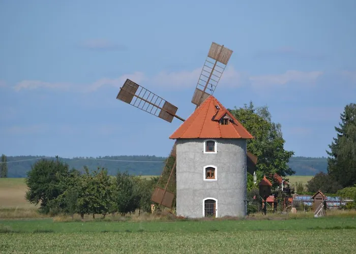 Tradicni Cesky Dum S Loznicemi V Podkrovi Lejlighed Vsejany