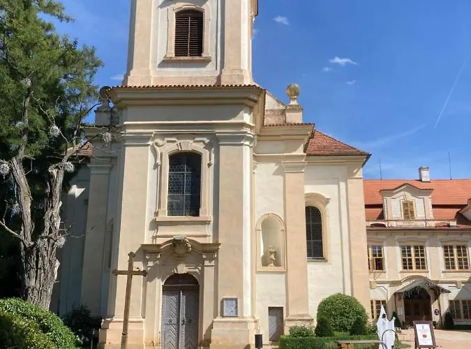 Tradiční český Dům S Ložnicemi V Podkroví Apartmán *