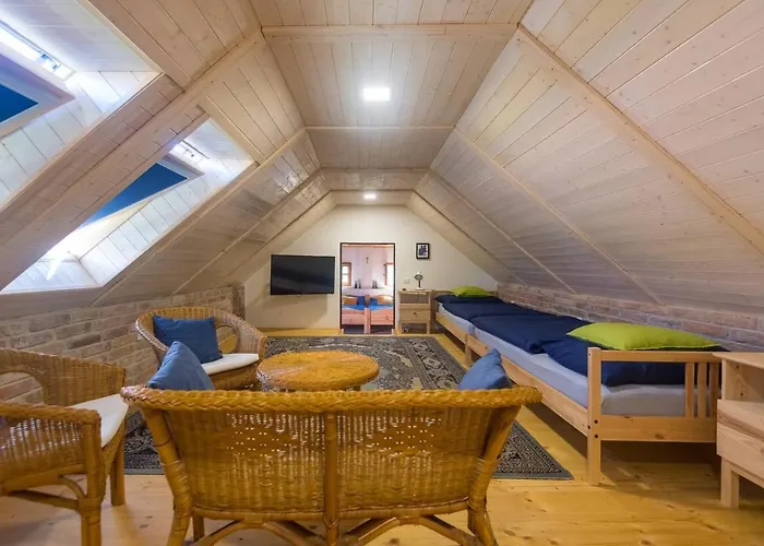 Apartmán Tradiční český Dům S Ložnicemi V Podkroví